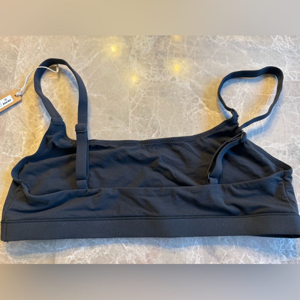 SKIMS FITS EVERYBODY
SCOOP BRALETTE SIZE S - Picture 5 of 6